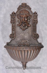 意大利铸铁巴洛克式墙喷泉字体男性怪诞