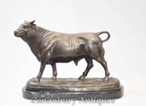法国青铜牛雕像牛布洛克铸造