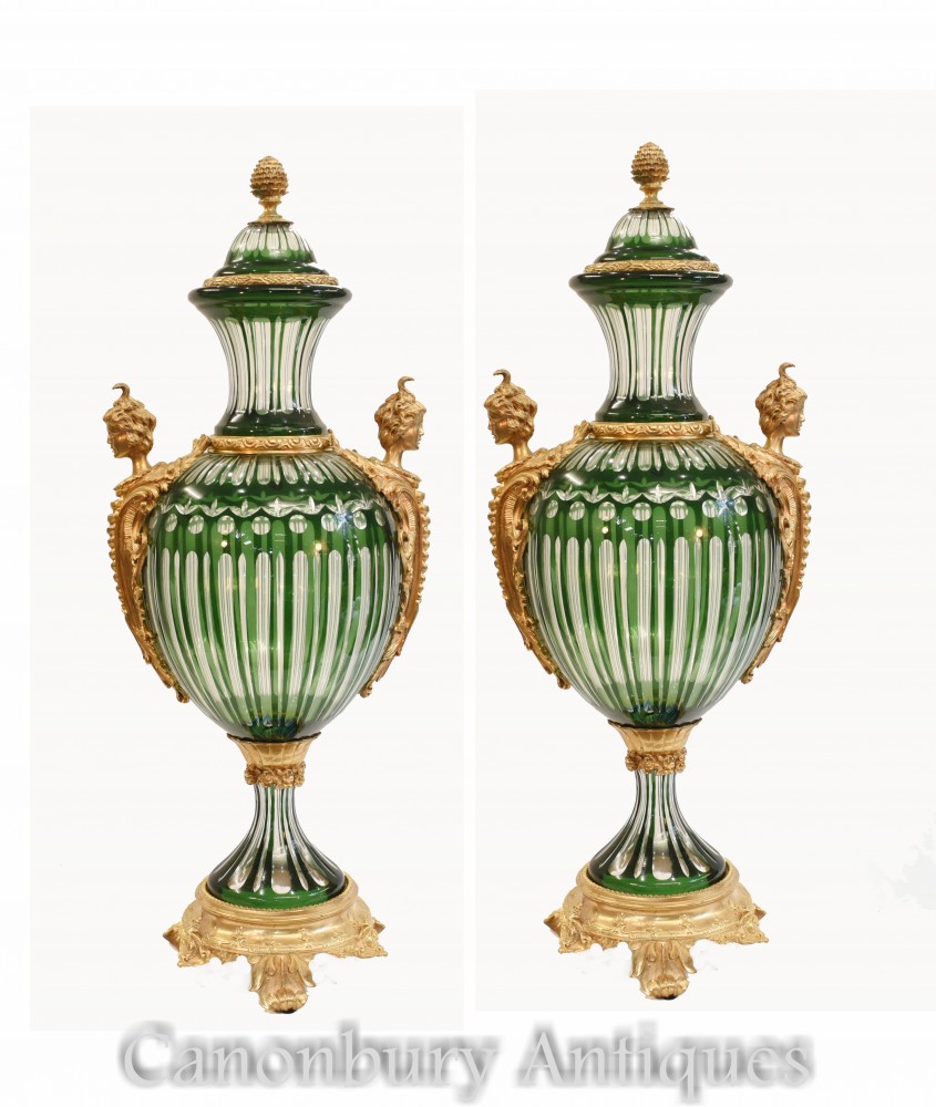 配对法国绿色玻璃花瓶-帝国Ormolu缸