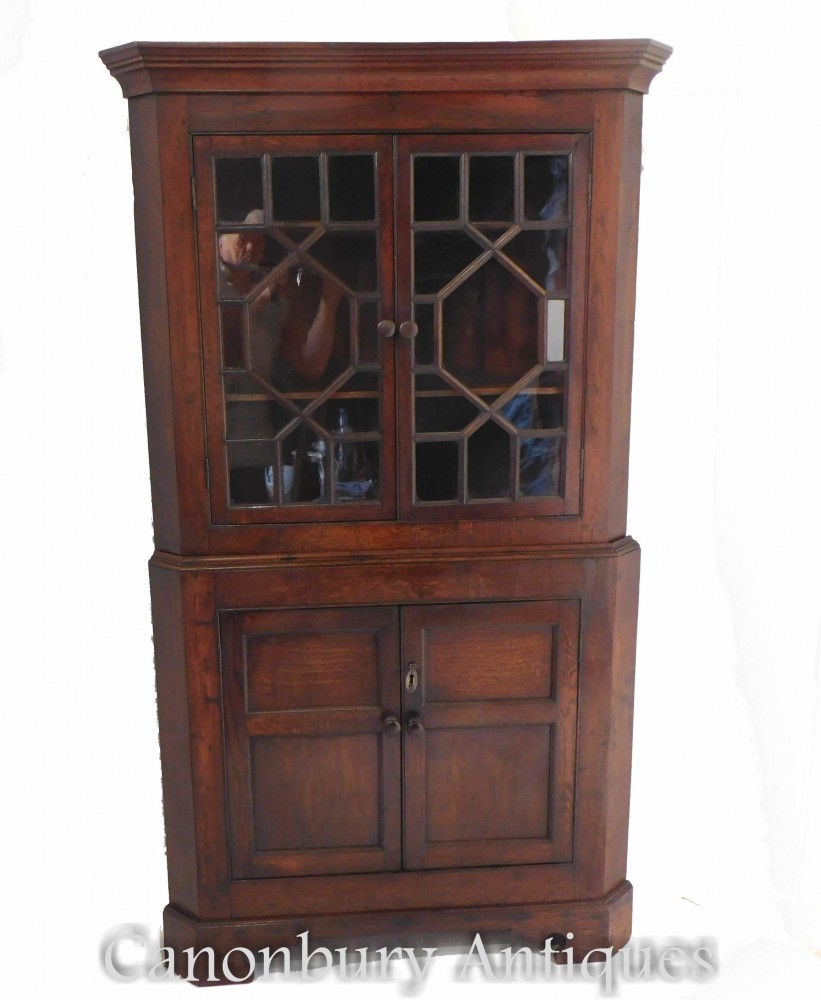 乔治亚风格橡木转角柜-农舍书架，约1820年